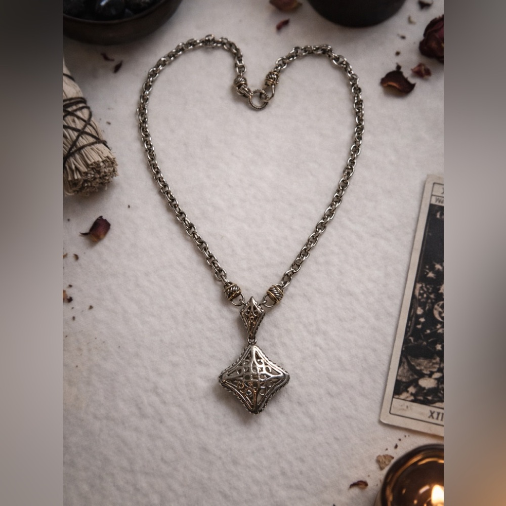 SOLD ON ANOTHER PLATFORM Peridot Amulet Choker Pendant - Picture 2 of 3